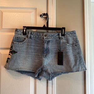 ⭐️NEW WITH TAGS⭐️ Women’s Ed Hardy Blue Jean Shorts size 30